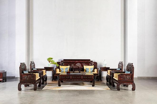 Bsports必一体育2025十大红木家具品牌榜单保举！有无你熟悉的红木品牌